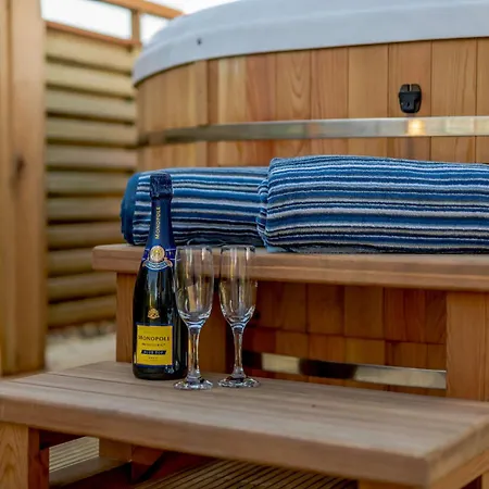 Casa de Férias Yorkshire Dales Retreat With Hot Tub & Garden Finghall