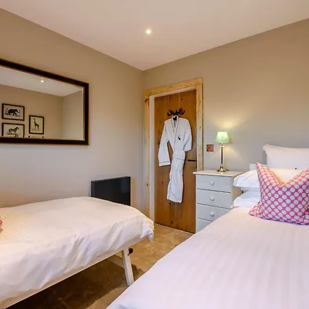 Yorkshire Dales Retreat With Hot Tub & Garden Casa de Férias *