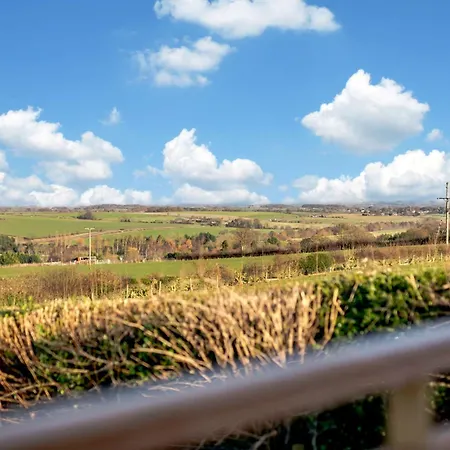 Yorkshire Dales Retreat With Hot Tub & Garden Casa de Férias *